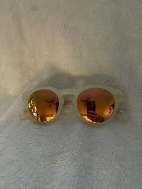 Sicky Women’s Round Sunglasses